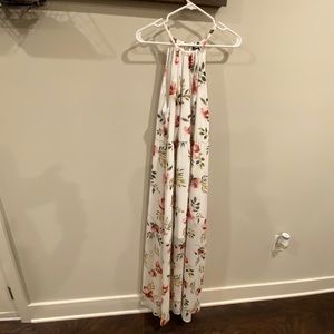 White Floral Keyhole Maxi Dress